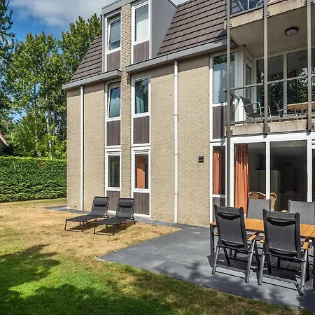 Apartment Ground-floor Texel Retreat *
